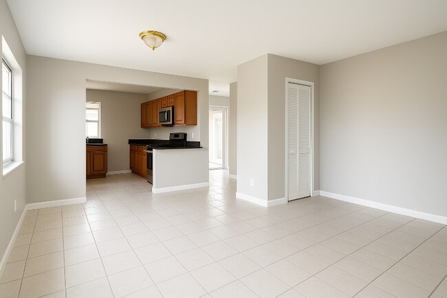 Photo - 3741 SW 60th Ave Apartment