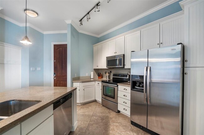 Foto del edificio - 17040 W Farm To Market 1097