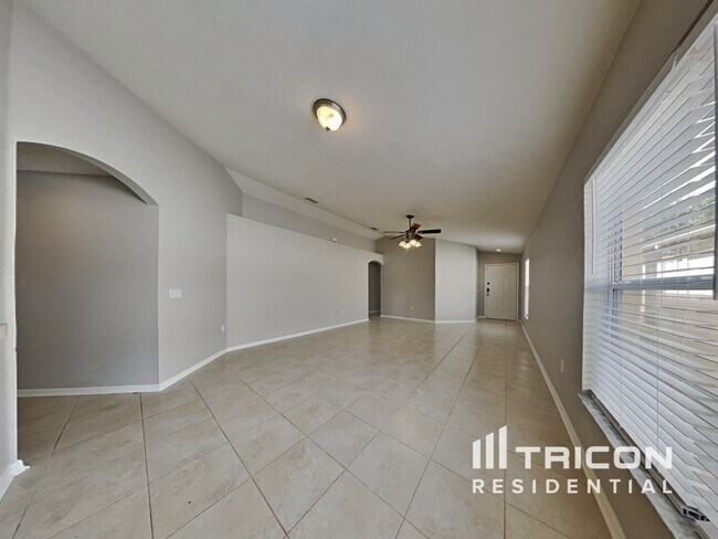 Building Photo - 12532 Evington Point Drive Riverview FL
