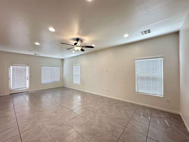 Foto del edificio - STORYBOOK HOMES - WINDMILL CRE
