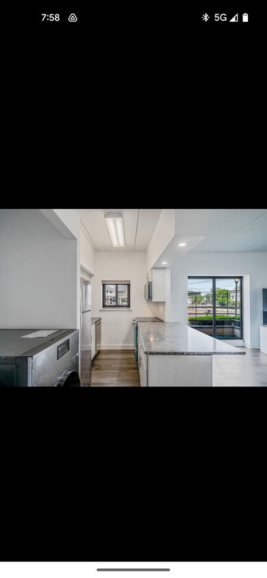 Foto principal - 725 Miller Ave