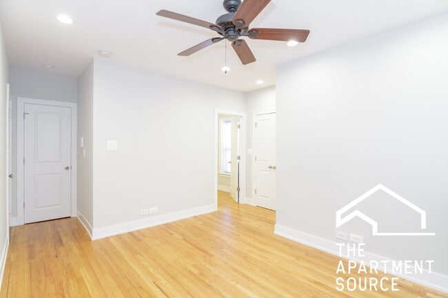 Foto del edificio - 516 W Cornelia Ave