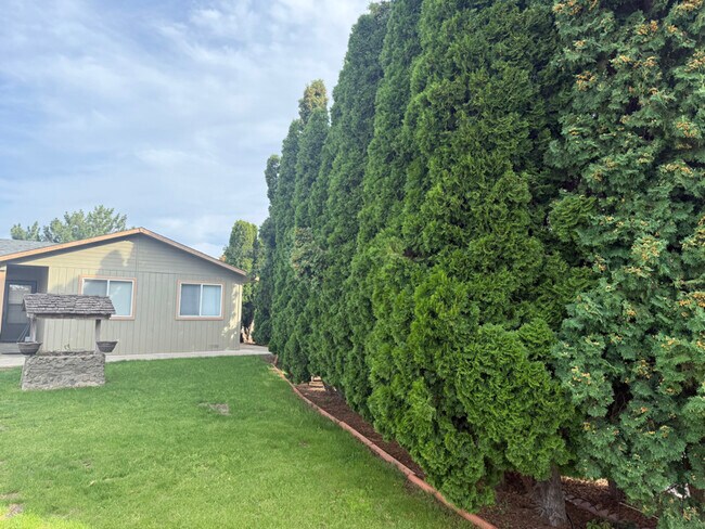 Foto del edificio - 6402 Fremont Dr