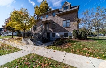 Exterior - 806 S Bend Ave