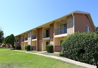 Building Photo - Stonehill - NEW UPGRADES!