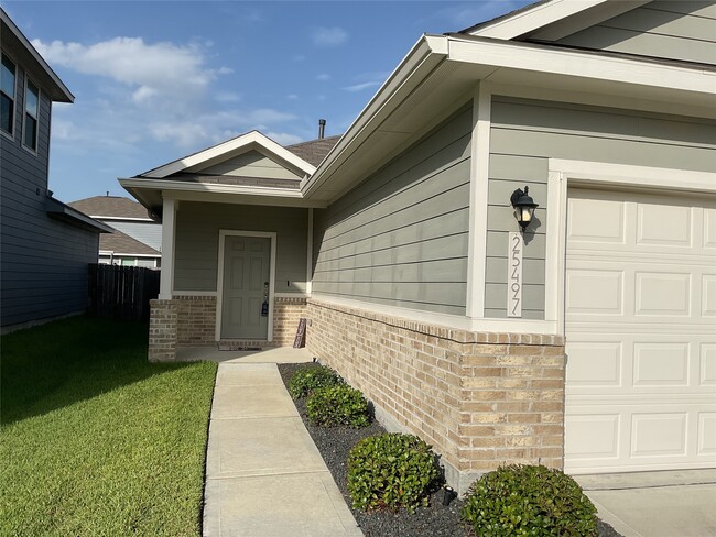 Building Photo - 25497 Northpark Spruce Dr