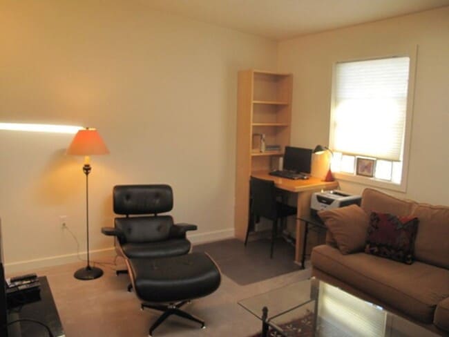 Building Photo - 1 br, 1 bath House - 2118 11th Ave W Unit B