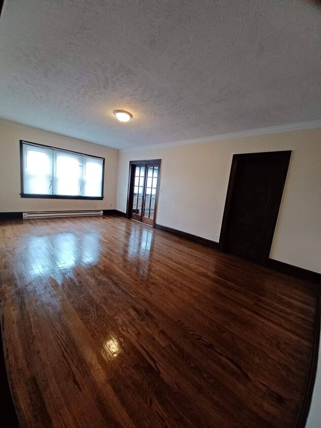 Primary Photo - 222 N 5th St