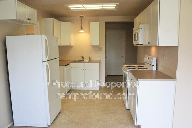 Building Photo - 2232 SE 105th Ave