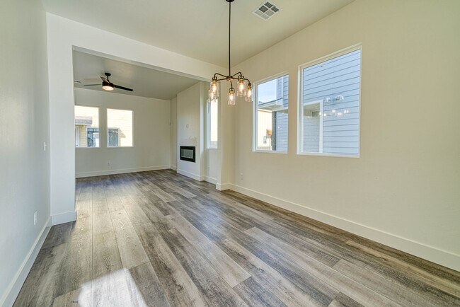 Foto del edificio - Beautiful New Construction Home in Edmond/Oklahoma City