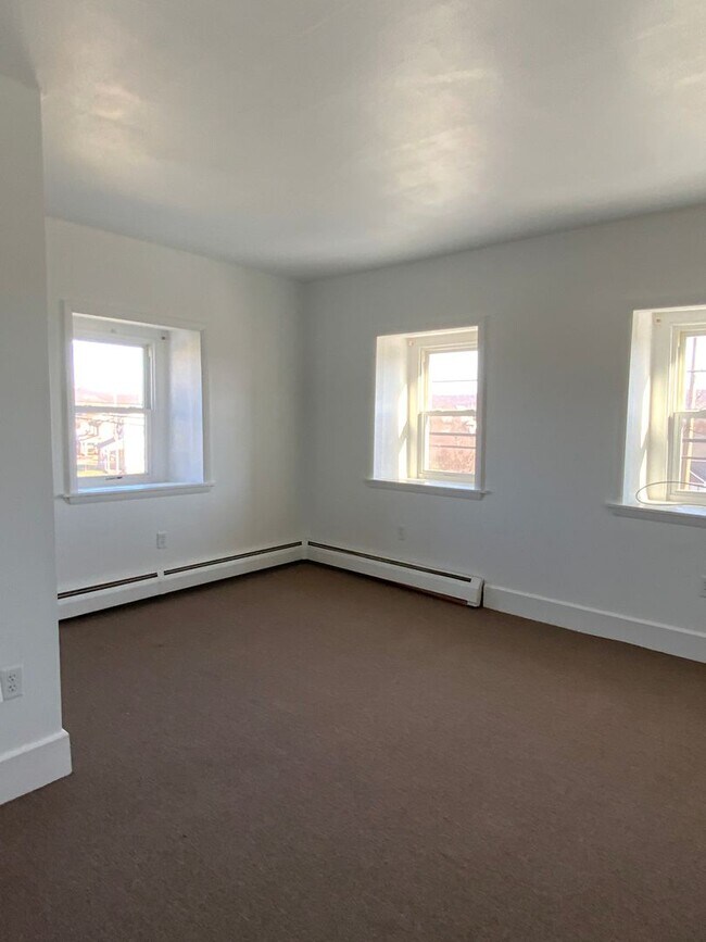 Foto del edificio - 3-5 SWAMP BRIDGE ROAD