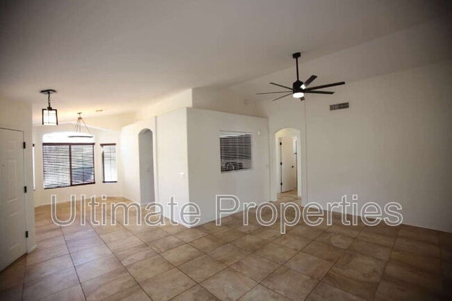 Foto del edificio - 6504 W Saddlehorn Rd