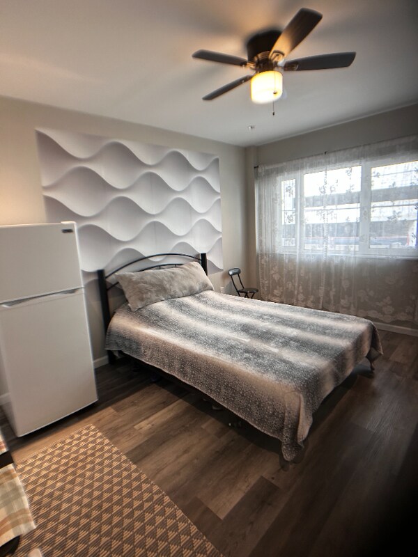 Building Photo - 3501 Pacific Ave