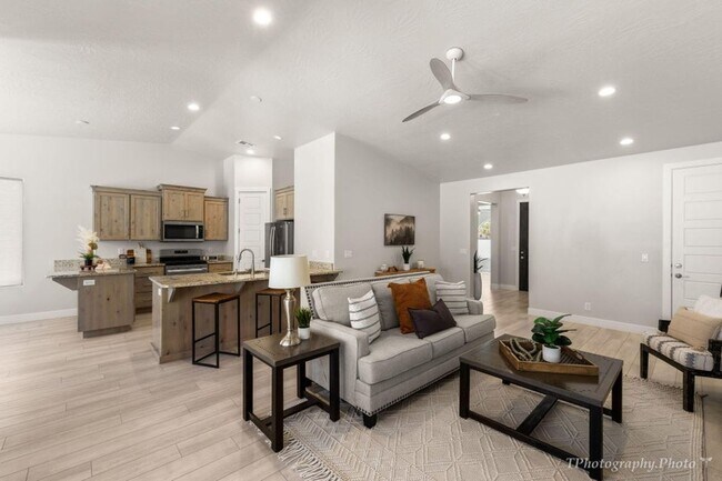 Foto del edificio - 202 W White Pearl Dr