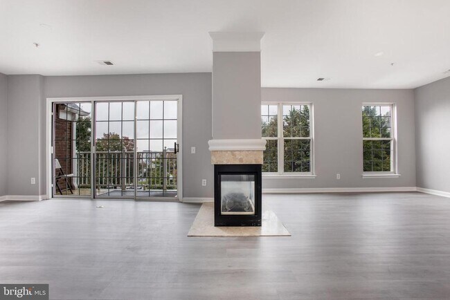 Foto del edificio - 12765 Fair Crest Ct