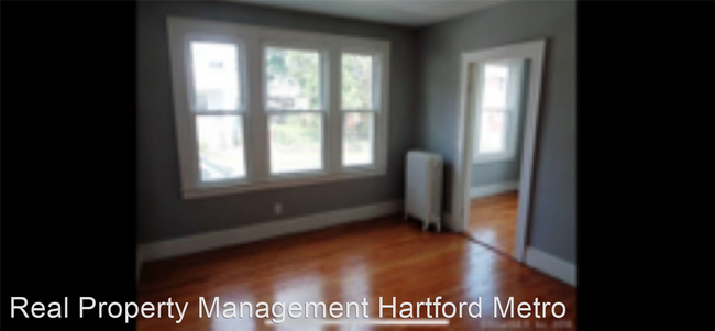 Foto del edificio - 3 br, 1 bath Apartment - 71 Otis St