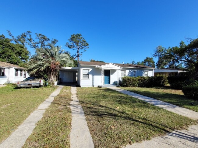 Building Photo - 3230 Torres Ave Pensacola, FL 32503 Januar...