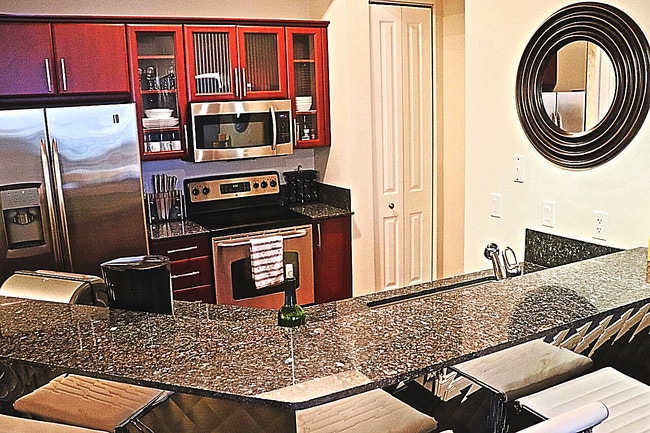 Building Photo - 403 S Sapodilla Ave