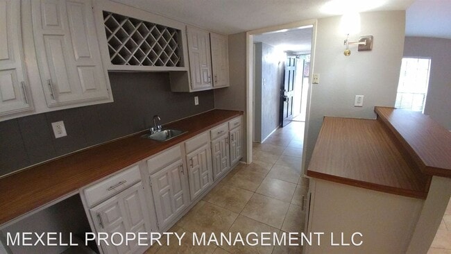 Building Photo - 4 br, 2 bath House - 7124 CLOVERGLEN DR