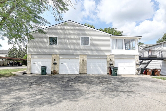 Building Photo - 306 Chadwick Pl