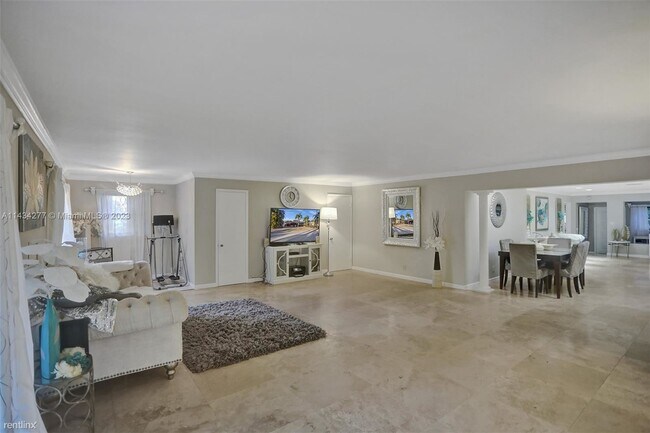 Foto del edificio - 4 br, 4 bath House - 941 Lincoln St