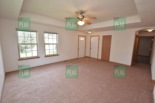 Building Photo - Move-In Special + WAIVED ADMIN FEE FOR LEA...