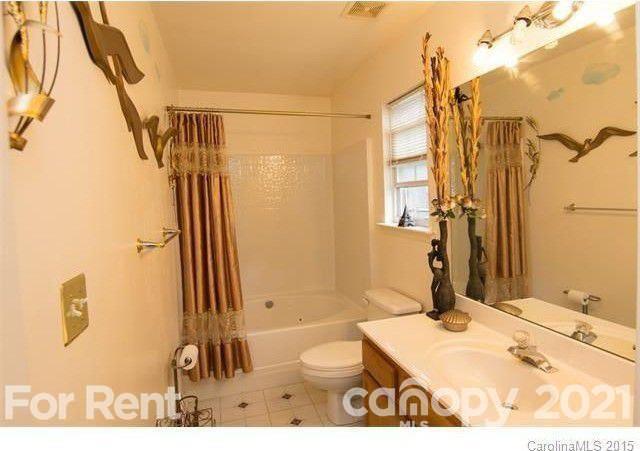Building Photo - 10011 Redbud Tree Ct