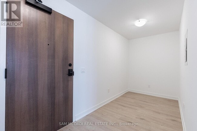 Building Photo - 1035 Southdown Rd