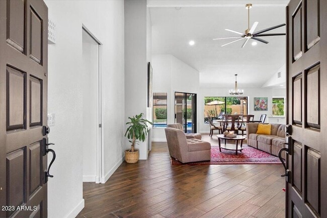 Foto del edificio - 10628 E Cinnabar Ave