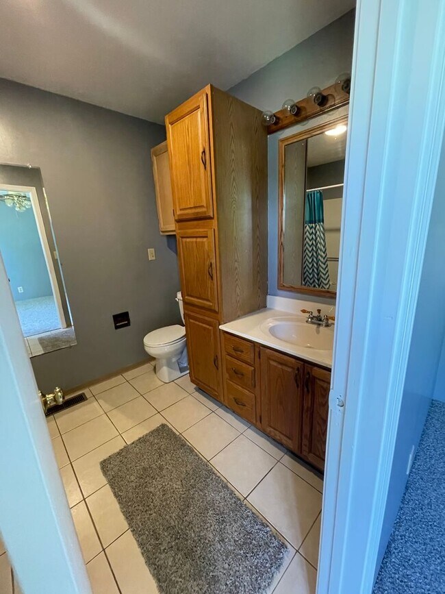 Foto del edificio - Nice 1 bed/1 bath house with fenced in bac...