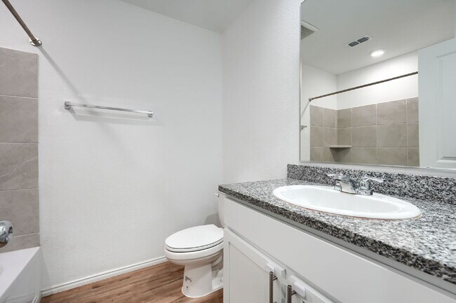 Foto del edificio - Well-Maintained Home in Princeton – Comfortable Living in a Growing Area