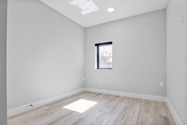 Foto del edificio - 187 Culver Ave