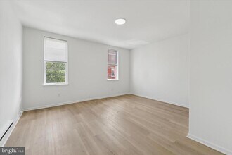 Building Photo - 1626 N 17th St