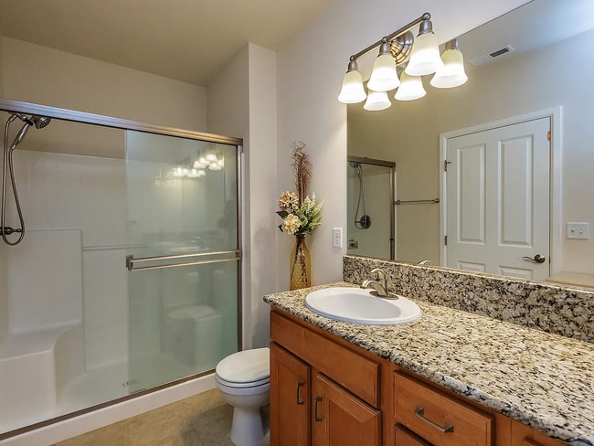 Building Photo - 4786 Strathmore Cir SW