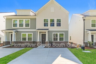Building Photo - 823 Coburg Ln