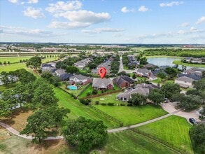 Building Photo - 2758 Laguna Pointe Dr