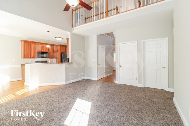 Foto del edificio - 156 Hazelwood Ct