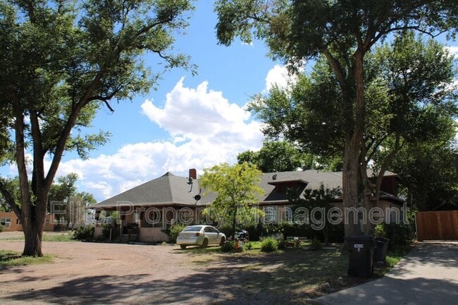 Building Photo - 2901 5th Ave