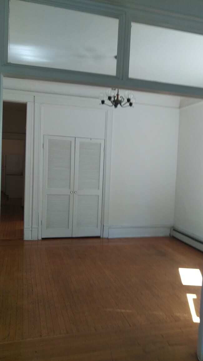Foto del edificio - 934 W Newport Ave