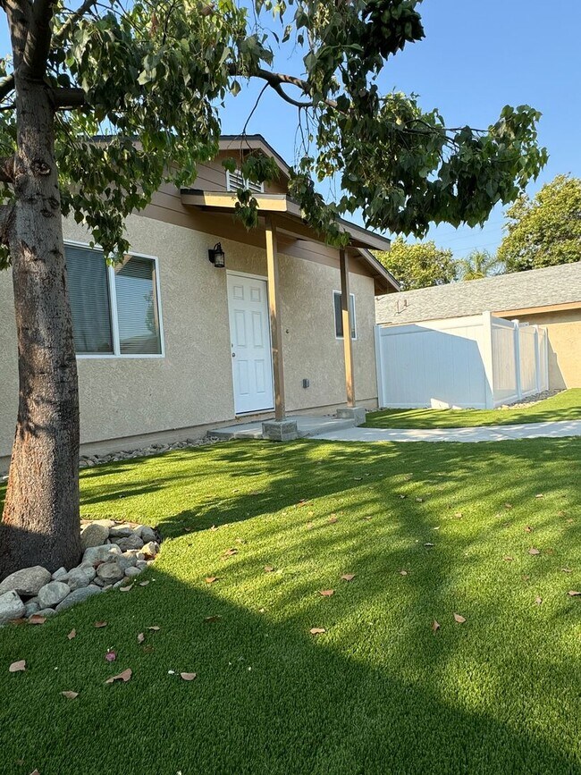 Foto del edificio - Citrus Ave. -7420 - BLUE