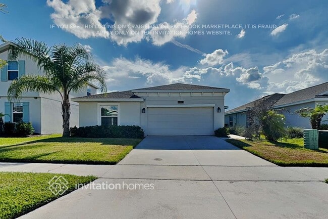 Building Photo - 4440 Holstein St