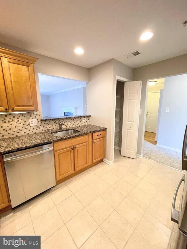 44098 Natalie Terrace Unit 201, Ashburn, VA 20147 Apartment for Rent