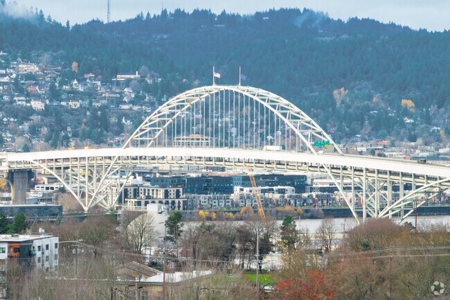 The Fremont Bridge connects South Eliot to the west side of Portland.