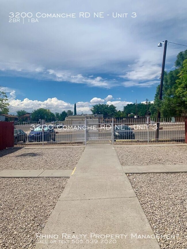 Foto del edificio - 3200 Comanche Rd NE