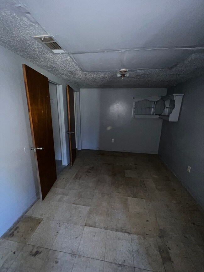 Foto del edificio - SPECIAL!! NO DEPOSIT!