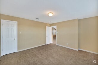 Building Photo - 1614 Lost Creek Dr