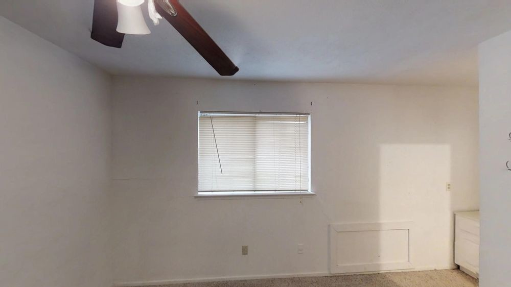 Building Photo - Beautiful Single Family House