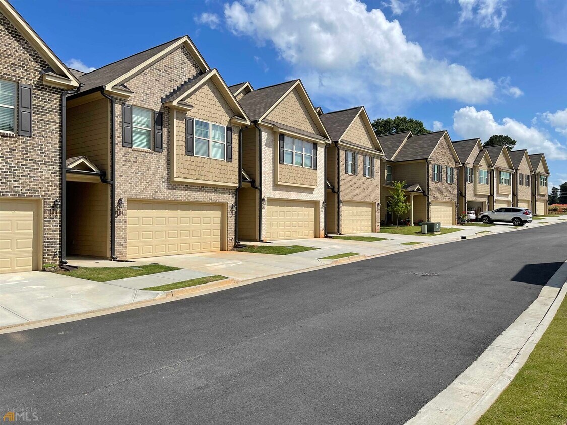 4411 Fulson Ct, Lilburn, GA 30047 Townhome Rentals in Lilburn GA