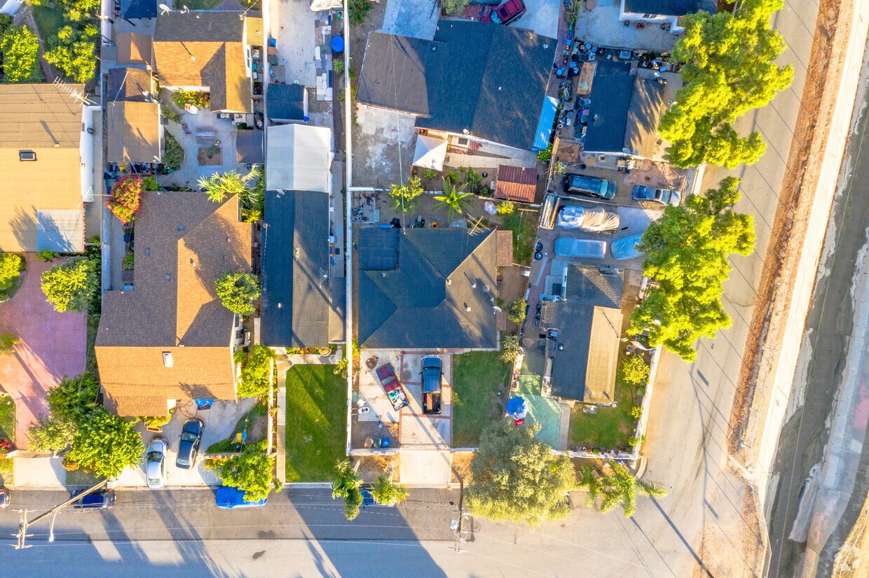 Foto aérea - 11469 Azahar St