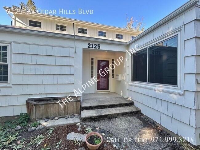 Building Photo - Unique 4 Bedroom in Cedar Hills!